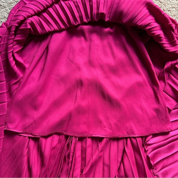 Abercrombie & Fitch Pink Satin Pleated Cutout Maxi Dress NWT Size Small - Picture 11 of 15